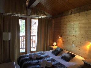 5 camere, ferro/asse da stiro, Wi-Fi gratuito, lenzuola