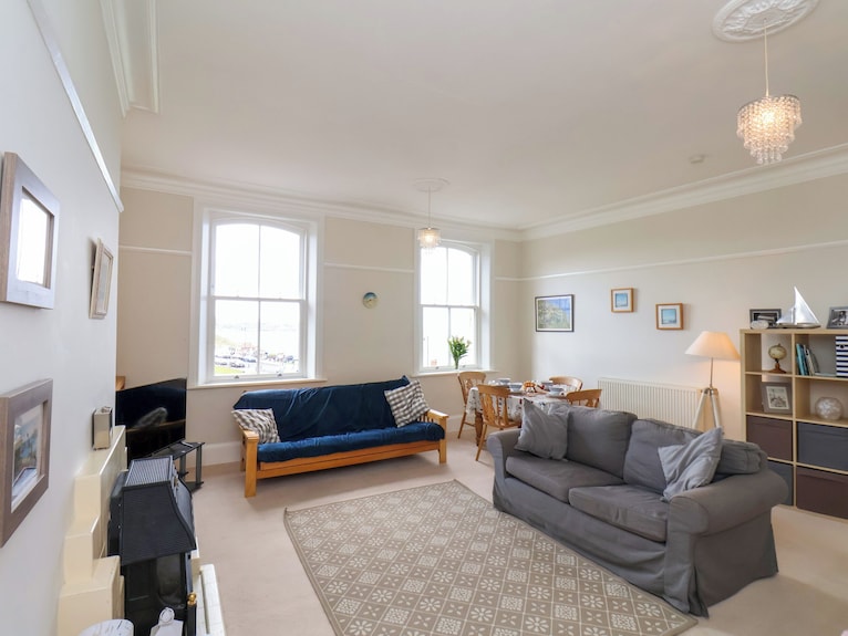 Royal View, Character Holiday Cottage In Whitby - Robin Hood's Bay