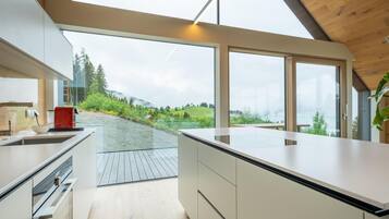 Kühlschrank, Ofen, Herdplatte, Geschirrspüler