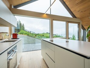 Réfrigérateur, four, plaque de cuisson, lave-vaisselle