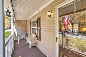 Terrace/patio - Haven in the Woods w/ 150 Acres, 2 Ponds (Saint Elmo)