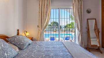 3 sovrum, strykjärn/strykbräda, gratis wi-fi och sängkläder