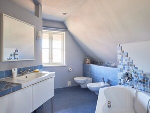 Uklassifisert bilde, 5 av 32, knapp