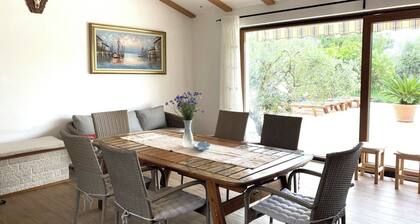 Holiday home with 2 apartments in FaĆŸana-Valbandon