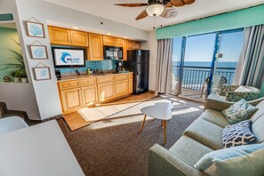 TV - 1BR Oceanfront Condo, Beach Cove, Pools, Hot Tubs! (North Myrtle Beach)