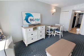 Dining - Recently Renovated, Oceanfront View, Heated Pools! (Myrtle Beach)