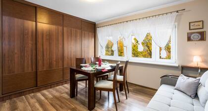 Bukowska 134A PoznaĆ | Spacious Apartment with Bathtub