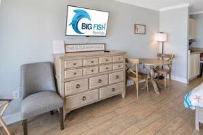 Dining - King Bed, Studio Oceanfront, Indoor Heated Pools! (Myrtle Beach)