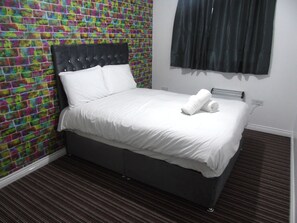 2 bedrooms, bed sheets