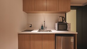 Unclassified image, 4 of 21, button - Butler.Lee Bricks - Hostel (Seoul)