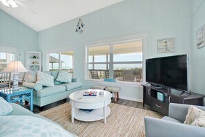 Smart TV, books - Heron House: Oceanfront Oasis in Oak Island, perfect for up to 16 guests! (Oak Island)