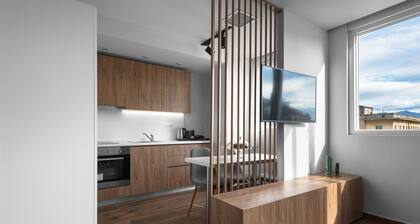 Ultima Suites Nilie Hospitality MGMT