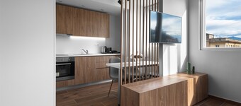 Ultima Suites Nilie Hospitality MGMT