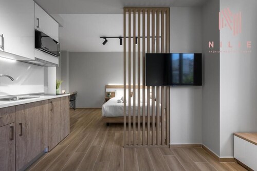 Ultima Suites Nilie Hospitality MGMT