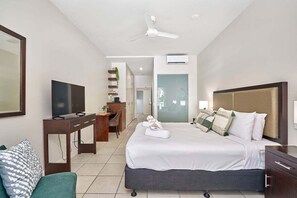 1 bedroom, iron/ironing board, free WiFi, bed sheets