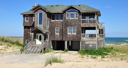 SURF VIEWS from this BEAUTIFULLY maintained OCEANFRONT, pool,tub, 4x4