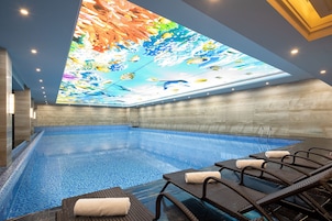 Indoor pool, outdoor pool