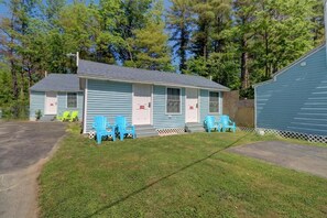 Property grounds - Brookside Inn & Cottages (Saco)