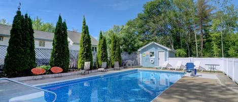 Seasonal outdoor pool