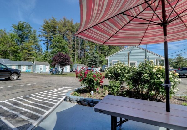Balcony - Brookside Inn & Cottages (Saco)