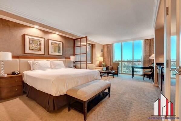 In-room safe, desk, iron/ironing board, free WiFi