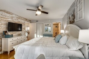 2 bedrooms, iron/ironing board, free WiFi, bed sheets - Seacrest 206 is a gorgeous Gulf Front -Amazing Decor and attention to detail (Fort Walton Beach)