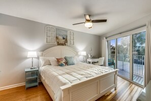 2 slaapkamers, een strijkplank/strijkijzer, gratis wifi, beddengoed