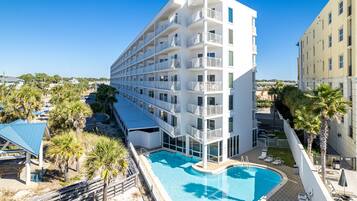 Piscine couverte, piscine chauffée