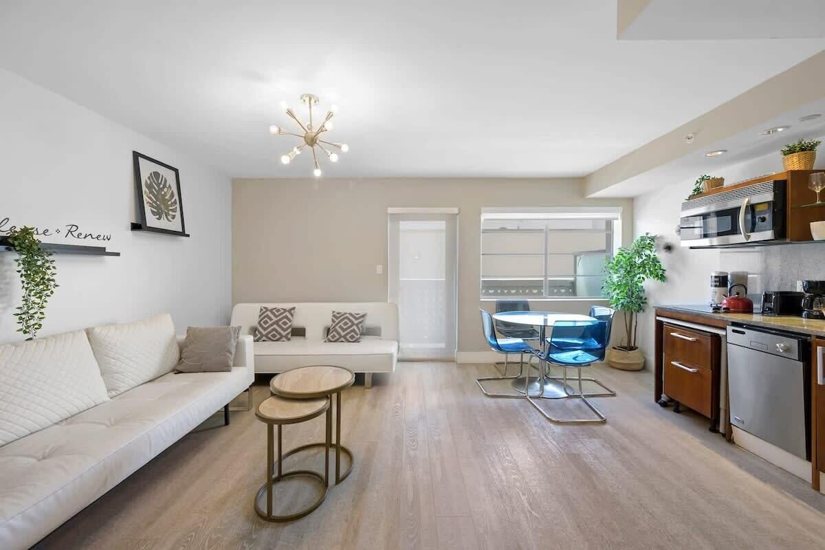 Ocean Drive Studio|Walk to the beach|Rooftop Pool