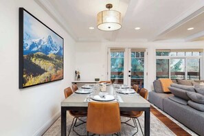 تناول الطعام