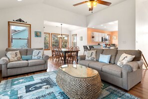 TV, fireplace - Ducktopia: 6-minute walk to Beach, Pool, Hot Tub, Short Walk to Downtown Duck (Duck)