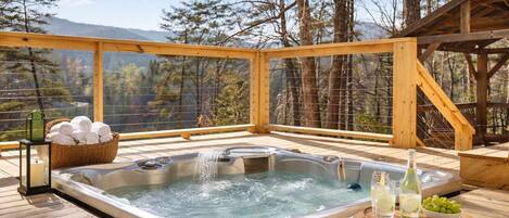 Outdoor spa tub