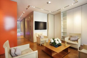 Interior - Matignon Terrace Two Bedroom Apartment (Paris)