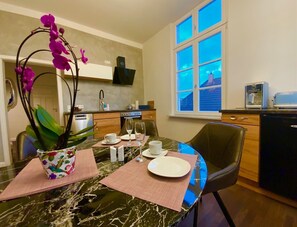 Dining - Holiday apartment Beletage at the old customs House by Vareler Harbor / Northsee (Varel)