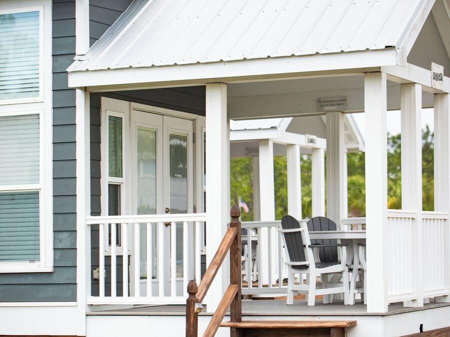 Classic Cottage | Individually decorated, individually furnished, free WiFi, bed sheets