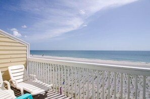 Property grounds - Beach Front Property with Stunning Ocean Front View in the Ocean Dunes Resort (Kure Beach)
