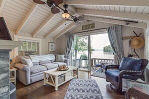 Smart-tv en een open haard