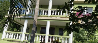 Perfect 1-bedroom unit with outdoor pool