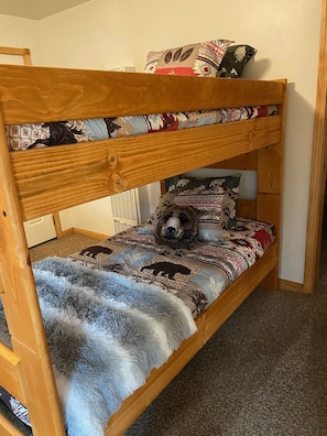 3 chambres, lit de bébé portatif, accès au Wi-Fi (inclus)