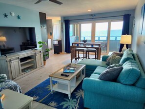 Smart TV, computer monitors