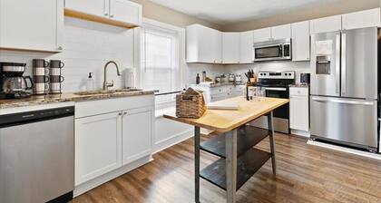 ClarkeHouseAthens-Walk to EVERYTHING⚡️UGA⚡️Sanford⚡️Downtown-Sleeps 8-GUEST FAV
