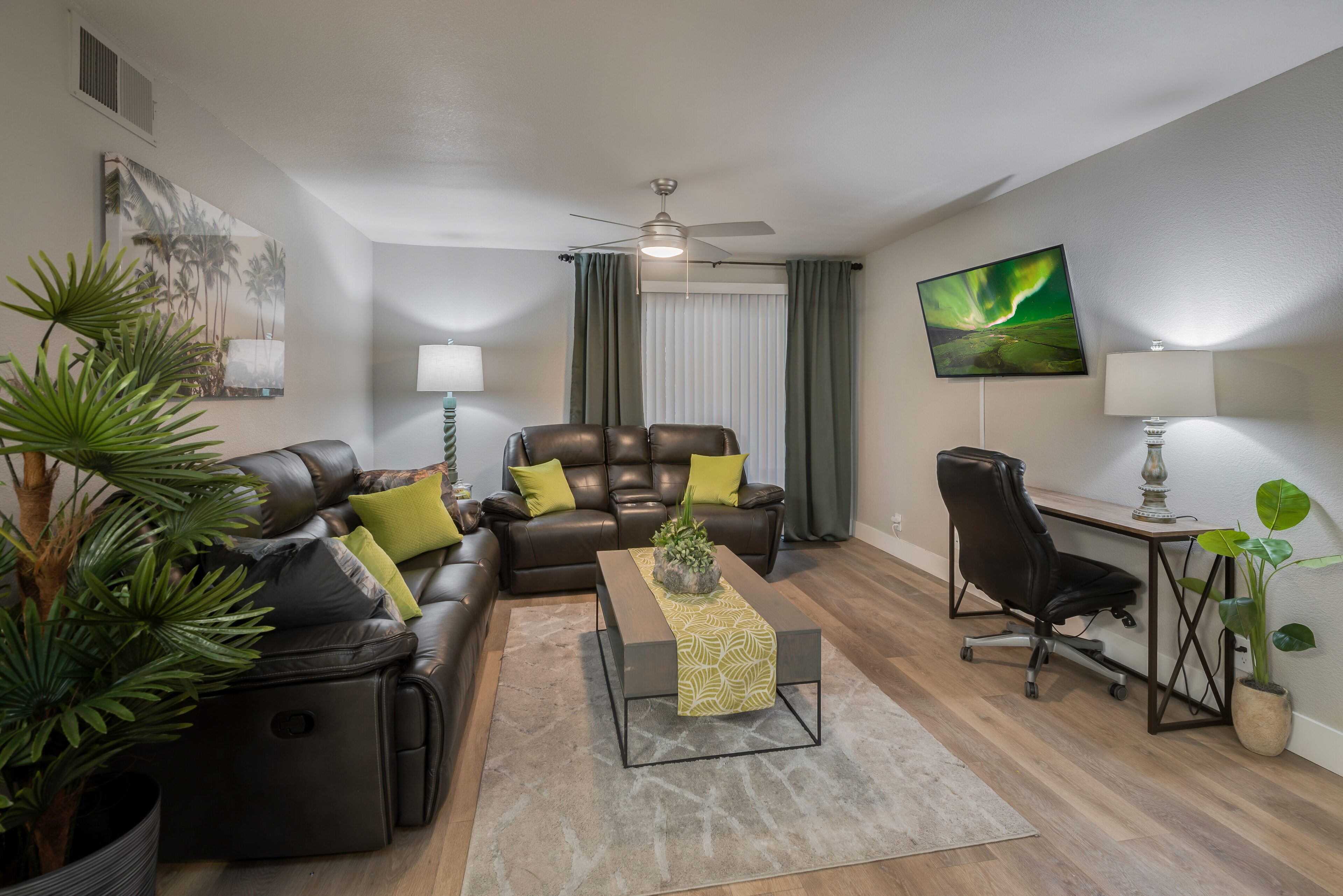 Perfect For Long Stays 2 BR/2 BA w/Washer/Dryer
