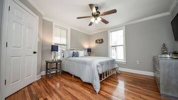 2 chambres, fer et planche Ă repasser, Wi-Fi gratuit, draps fournis