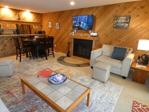TV, fireplace