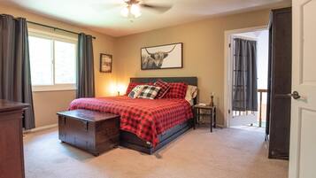 4 bedrooms, desk, iron/ironing board, free WiFi