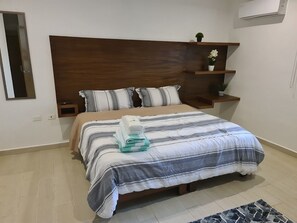 2 bedrooms, desk, iron/ironing board, free WiFi
