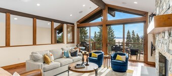 Spacious Dollar Point Home| Lake Tahoe Views| Pool Table| Private Hot Tub