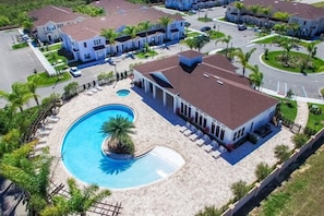 Piscine extérieure, piscine chauffée