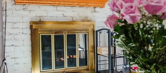 Cozy Townhouse in heart of West Ashley