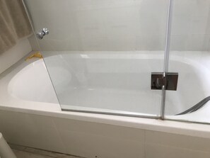 Ducha y bañera combinadas